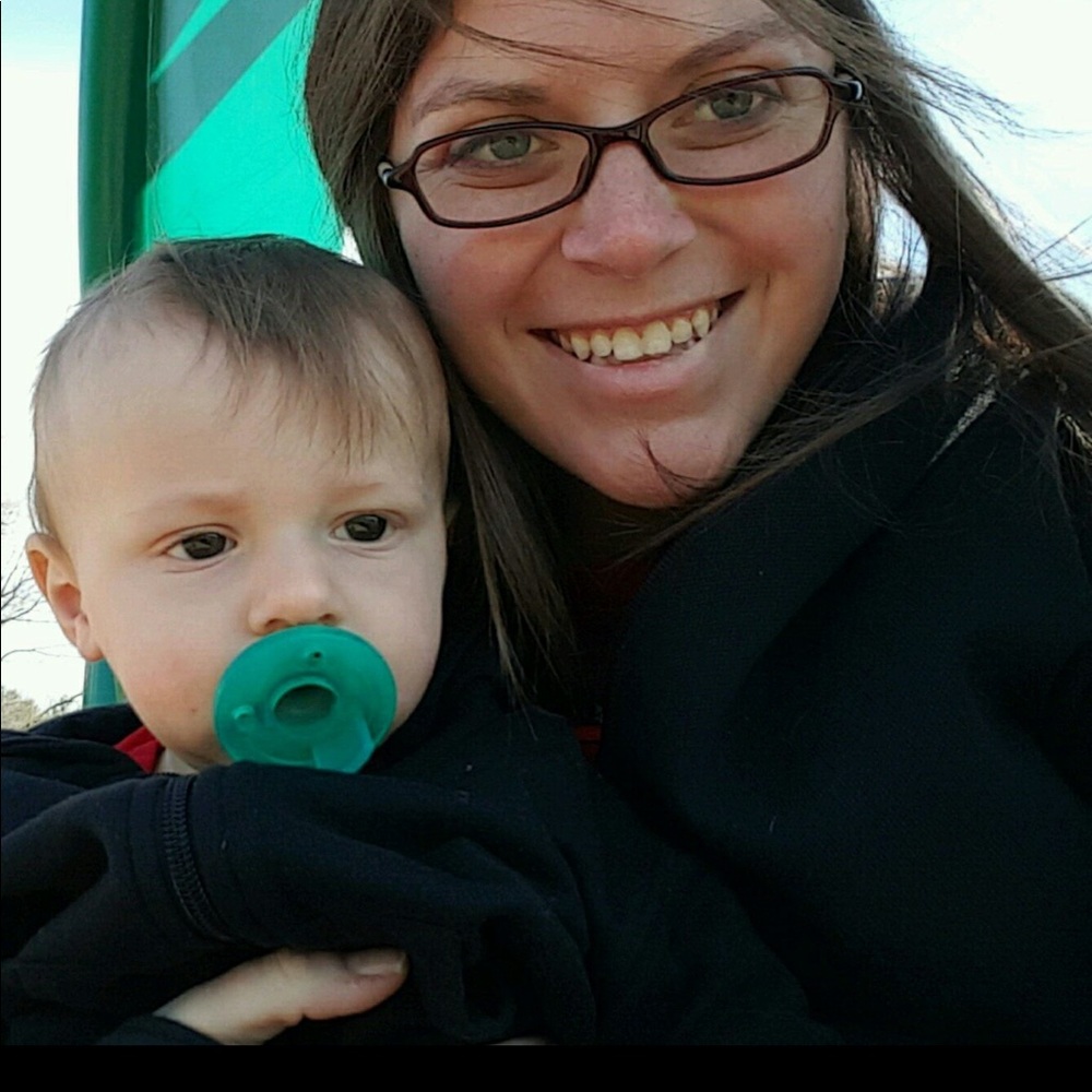 Meet your Posher, Macie